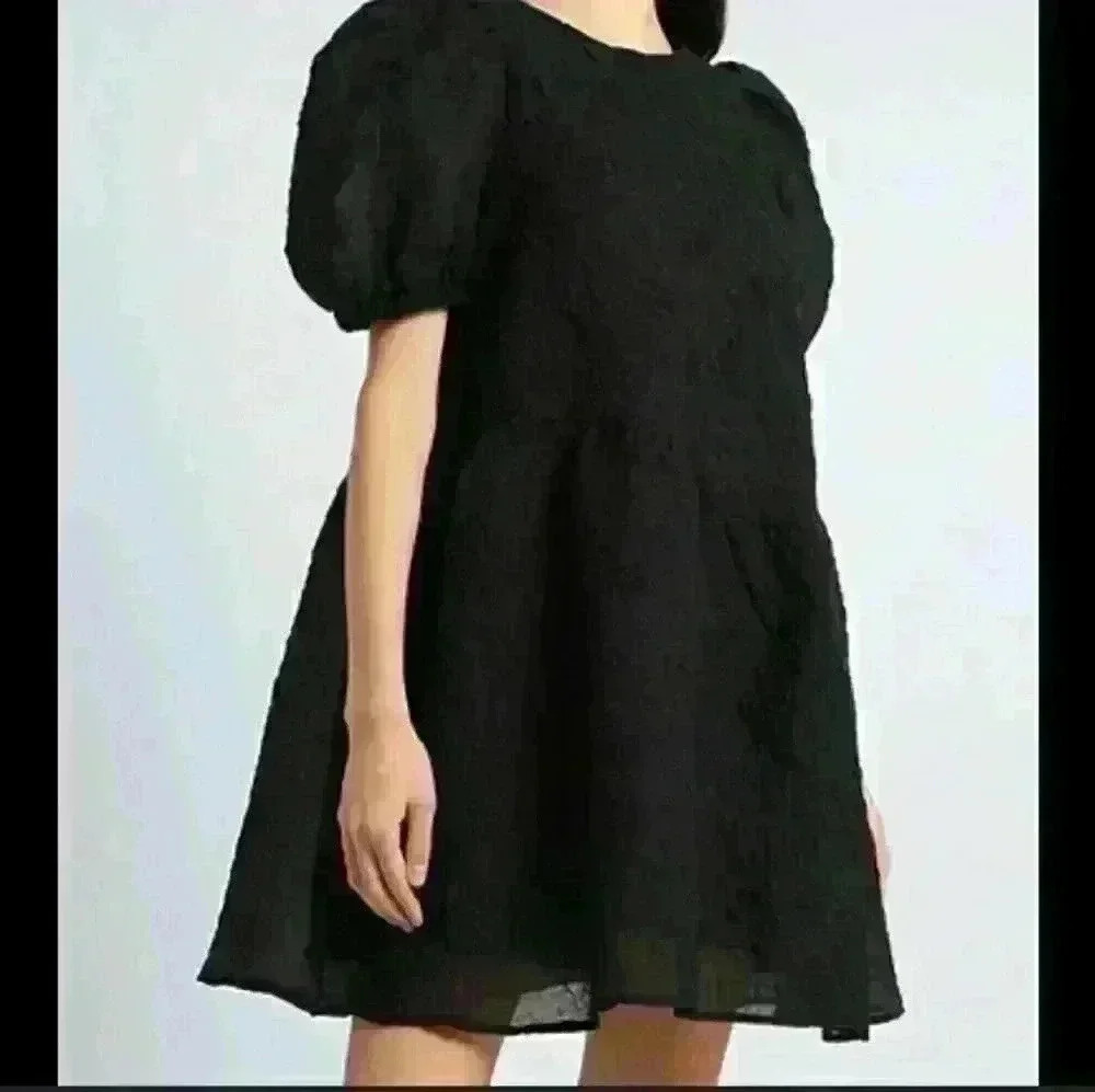 Black baby doll floral lace dress puff sleeve size medium